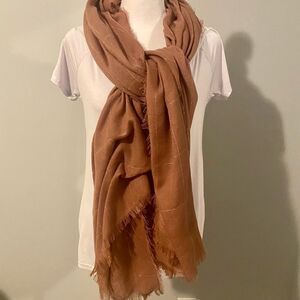Blush scarf with gold accents woven throughout